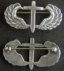 WWII Chaplain Paratrooper Badge Wings Sterling
